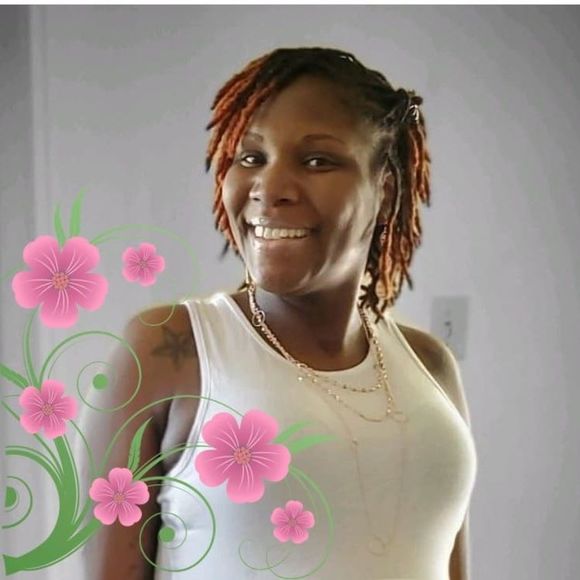 Meet your Posher, Erika - Picture 1 of 1